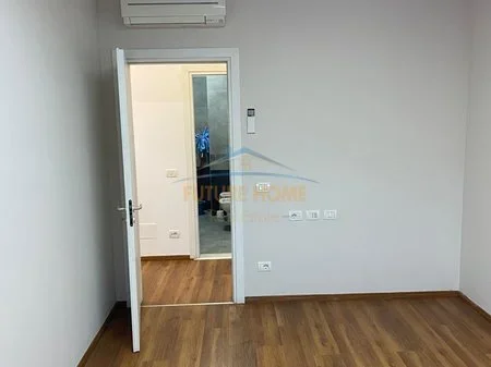 Shitet, Apartament 3+1+2, Zogu i Zi, Tirane. AREA57027
