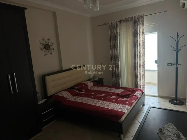 Tirane, jepet me qera apartament 3+1 Kati 1, 110 m² 450 € (Fresk)