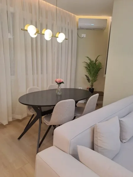 🏠 Jepet me Qira Ap 1+1  ne Qender ,750 Euro