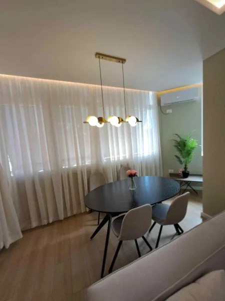 🏠 Jepet me Qira Ap 1+1  ne Qender ,750 Euro