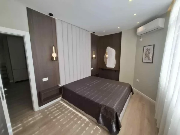 🏠 Jepet me Qira Ap 1+1  ne Qender ,750 Euro