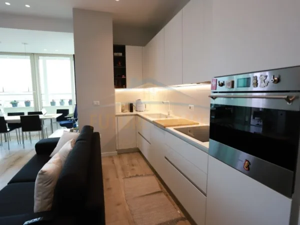 Tirane, jepet me qera apartament 2+1 Kati 12, 123 m² 1.000 € 