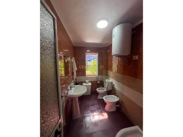 Tirane, shitet apartament 3+1+Ballkon , 95 m² 155.000 €