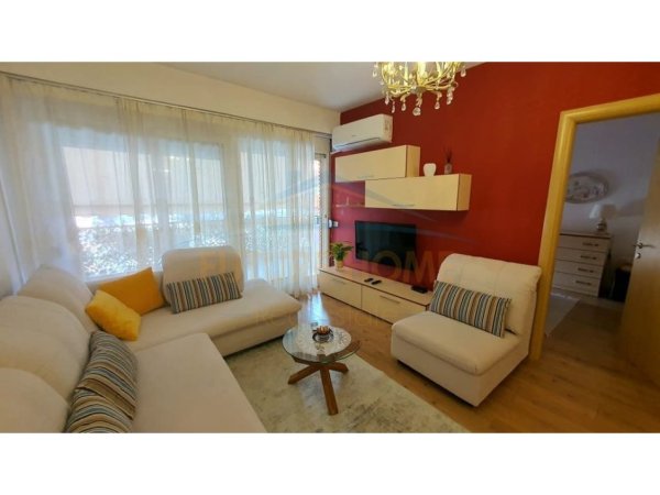 0683487469 Tirane, jepet me qera apartament 2+1 Kati 2, 72 m² 700 € (KOMPLEKSI DELIJORGJI)