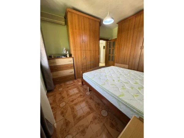 Tirane, jepet me qera apartament 2+1 Kati 5, 68 m² 600 € (Bulevardi Zhan Dark)