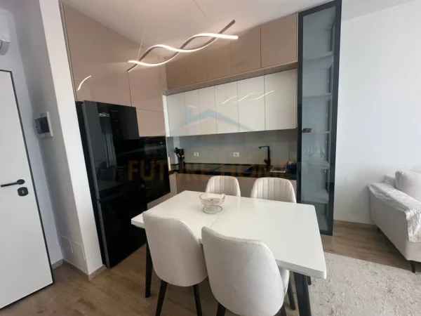 Tirane, jepet me qera apartament 1+1+Ballkon Kati 2, 52 m² 550 € (Bulevardi i Ri)