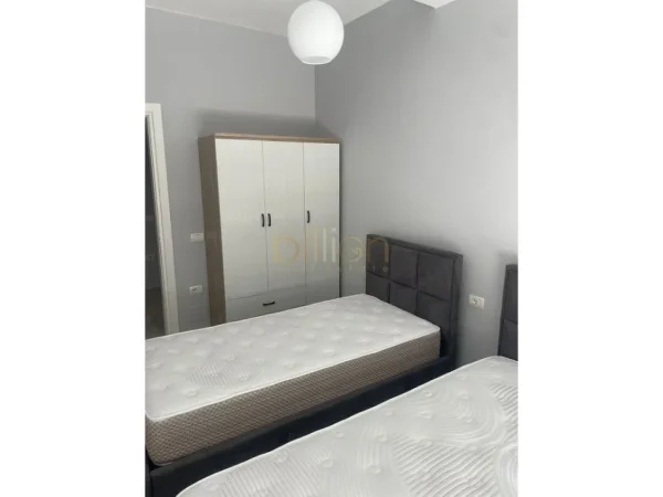 Tirane, jepet me qera apartament 2+1+Ballkon , 105 m² 700 € (Brryli, Tirane)