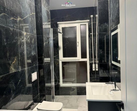 Tirane, jepet me qera apartament 1+1 Kati 7, 70 m² 650 € (Don Bosko)