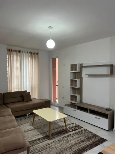 Tirane, jepet me qera apartament 2+1+Ballkon Kati 3, 98 m² 550 € (Komplesi Jolla Astir)