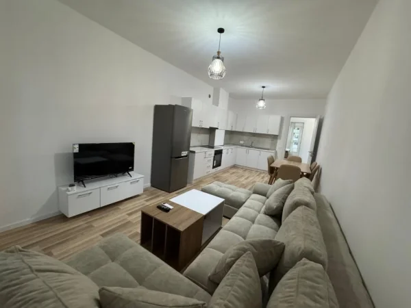 Tirane, jepet me qera apartament 1+1 Kati 5, 500 € 