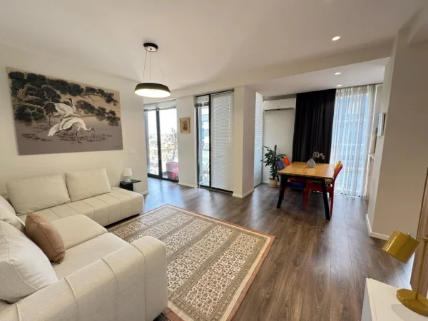 Tirane, jepet me qera apartament 2+1 Kati 4, 146 m² 1.350 € (Vila gold)