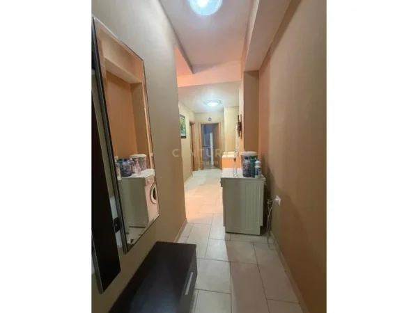 Tirane, shitet apartament 2+1+Ballkon , 125 m² 160.000 € (Fesku)