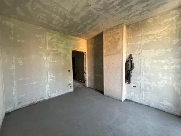 Tirane, shitet apartament 3+1+Ballkon Kati 2, 121 m² 229.000 € 