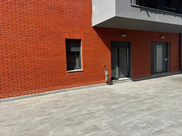 Tirane, shitet apartament 3+1 , 114 m² 160.000 € 