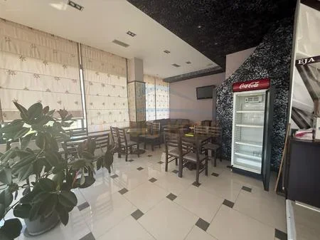 Tirane, jepet me qera bar-kafe Kati 0, 104 m² 500 € (RRUGA MAHMUT ALLUSHI)