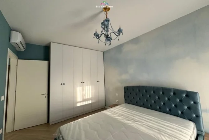 Tirane, jepet me qera apartament 1+1+Ballkon Kati 7, 70 m² 650 € (Trio Towers Residence)