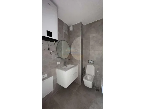 Tirane, shitet apartament 3+1+Aneks+Ballkon Kati 1, 130 m² 240.000 € (UNAZE E RE)