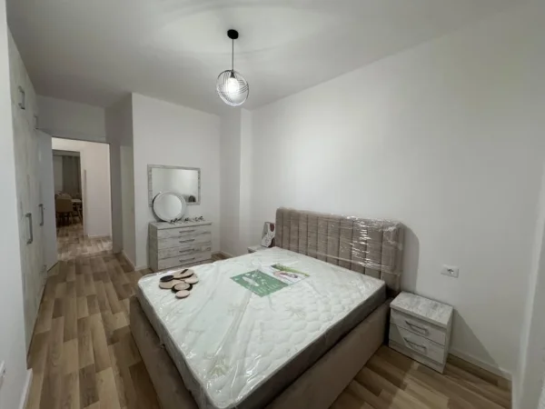 Tirane, jepet me qera apartament 1+1 Kati 5, 63 m² 500 € (Astir)