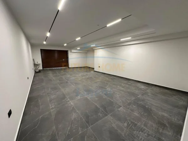 Tirane, shes Vile 3 Katshe Kati 1, 380 m² 1.300.000 € (Forest Residence)