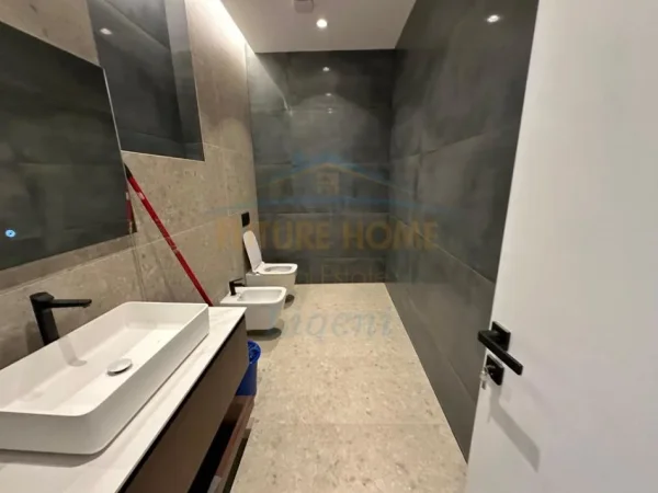 Tirane, shes Vile 3 Katshe Kati 1, 380 m² 1.300.000 € (Forest Residence)