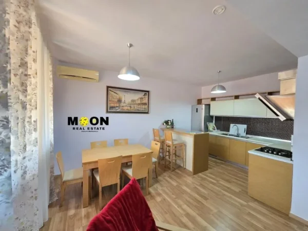Tirane, jepet me qera apartament 2+1 Kati 10, (Kika2)