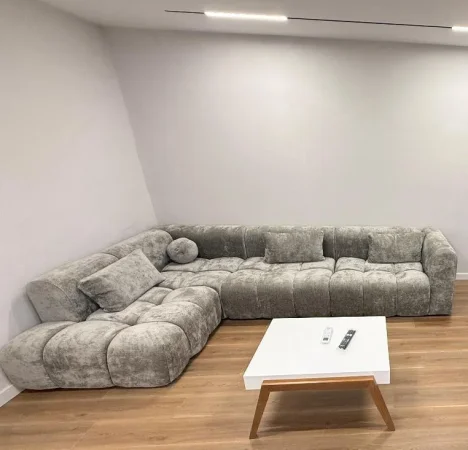 Tirane, shitet apartament 1+1 Kati 5, 80 m² 125.000 € (Rruga myslym keta)