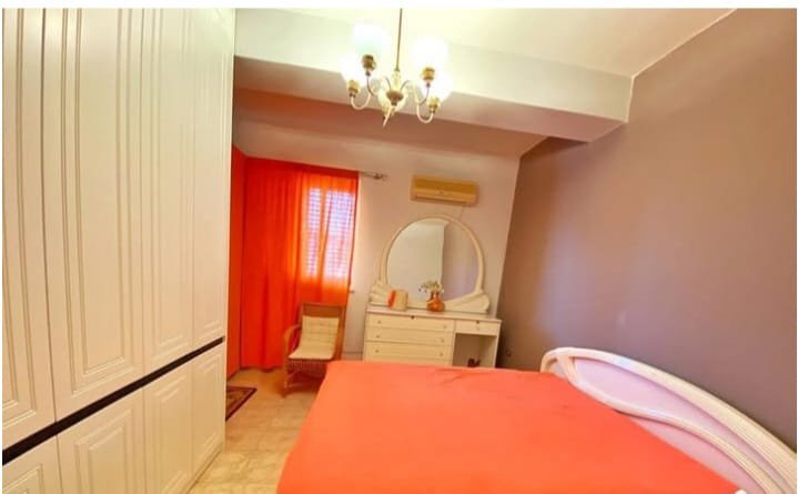 Tirane, jepet me qera apartament 3+1+Aneks+Ballkon Kati 3, 120 m² 751 € (Blloku i Ambasadave)