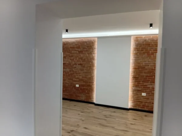 Tirane, shitet apartament 1+1 Kati -1, 62 m² 158.000 € (Gjimnazi Petro Nini)