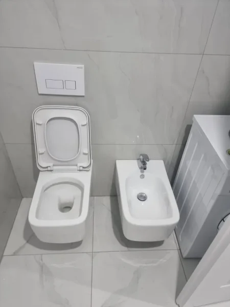 Tirane, jepet me qera apartament 1+1+Ballkon Kati 3, 65 m² 400 € 