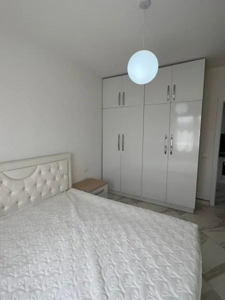 Tirane, jepet me qera apartament 1+1+Ballkon Kati 7, 56 m² 420 € 