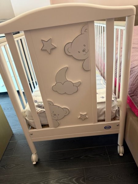 Tirane, shes Krevat PALI, italian mosha 0-5 vjec 160€ ulje