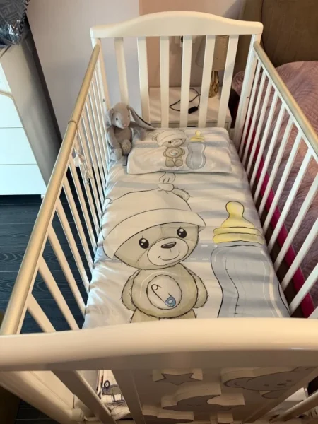 Tirane, shes Krevat PALI, italian mosha 0-5 vjec 160€ ulje