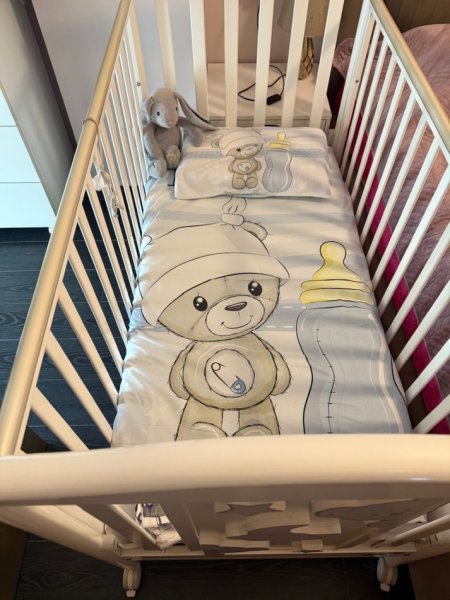 Tirane, shes Krevat PALI, italian mosha 0-5 vjec 160€ ulje