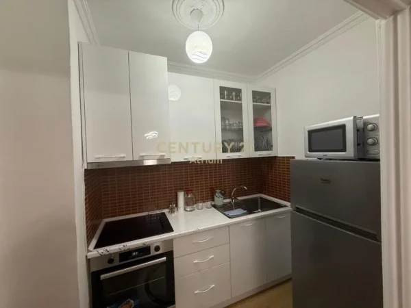 Tirane, jepet me qera apartament 1+1 Kati 3, 54 m² 500 € 