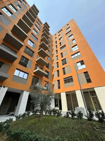 Tirane, jepet me qera apartament 1+1+Ballkon Kati 6, 58 m² 500 € (OXHAKU)