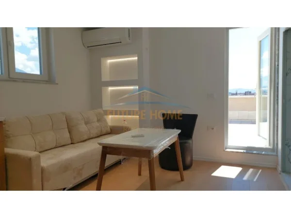Tirane, jepet me qera apartament 1+1+Ballkon Kati 9, 45 m² 600 € (RRUGA FERIT XHAJKO)