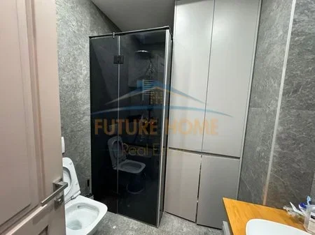 Tirane, shitet apartament 2+1+Ballkon Kati 8, 138 m² 530.000 € (KOMPLEKSI DELIJORGJI)
