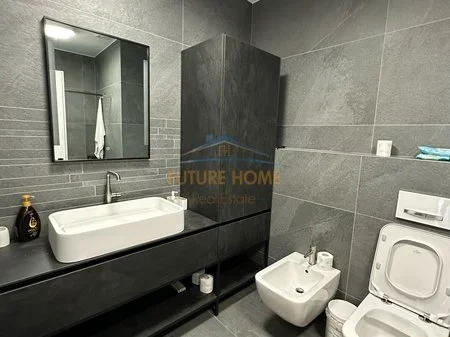 Tirane, shitet apartament 2+1+Ballkon Kati 8, 180 m² 430.000 € (PERBALL KOMPLEKSIT DELIJORGJI)