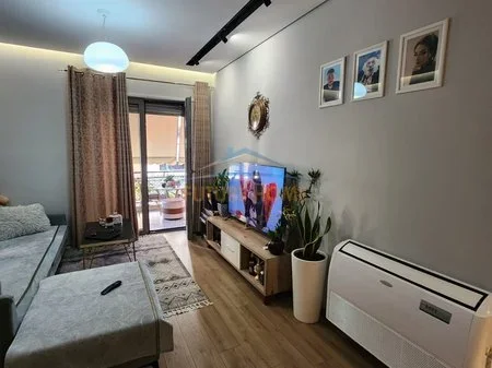 Tirane, shitet apartament 1+1+Ballkon Kati 3, 76 m² 240.000 € (KOMPLEKSI DELIJORGJI)
