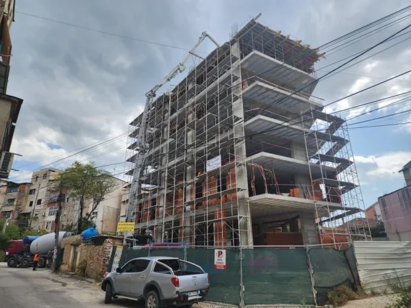 Tirane, shitet garazh | post parkimi Kati -2, 38 m² 