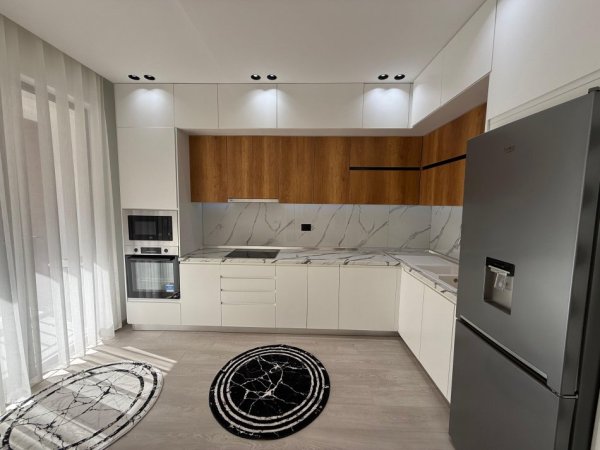 Tirane, jepet me qera apartament 2+1+Aneks+Ballkon Kati 3, 110 m² 650 € (Urban Gate)