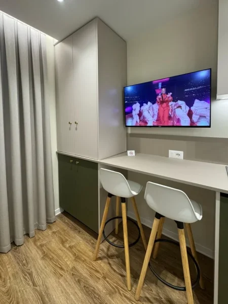 Shitet Apartament 1+1 & Garzionere (PAZARI I RI) 184.000 €