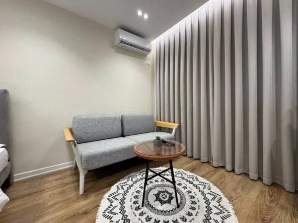 Shitet Apartament 1+1 & Garzionere (PAZARI I RI) 184.000 €