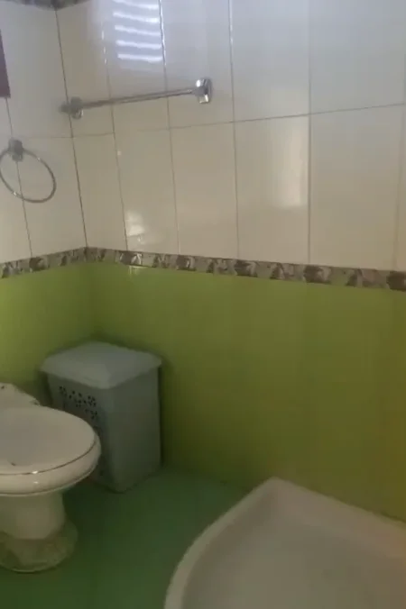 Durres, jepet me qera Vile 3+1+Aneks Kati 3, 300 € (Bregu i Detit nr.10 Arapaj)