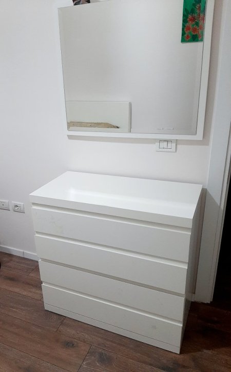 Okazion !! Shitet Dhome Gjumi 700 Euro!