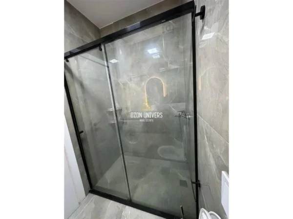 Tirane, jepet me qera apartament 2+1 Kati 5, 99 m² 700 € (casa italia)