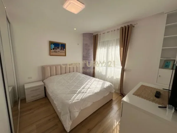 Tirane, shitet apartament 2+1 Kati 6, 110 m² 180.000 € (Stacioni i Trenit)