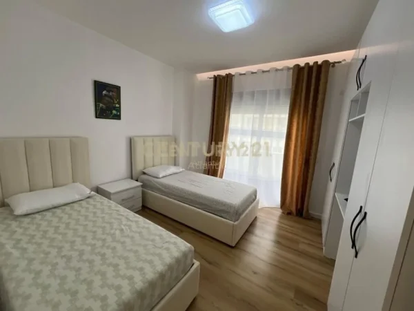 Tirane, shitet apartament 2+1 Kati 6, 110 m² 180.000 € (Stacioni i Trenit)