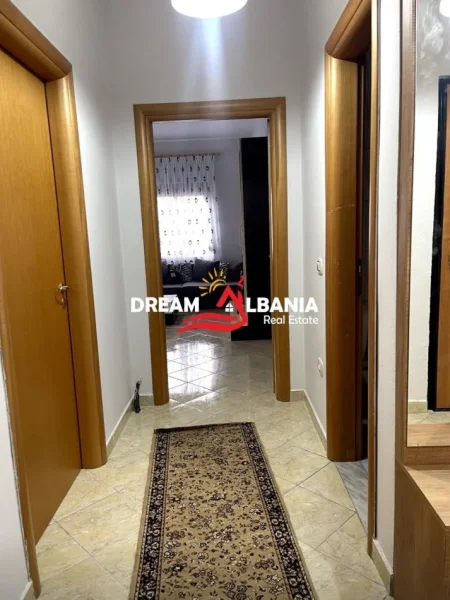 Tirane, jepet me qera apartament 2+1 , 100 m² 650 € (tek 21 Dhjetori prane Mondial)