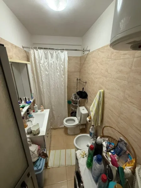 Tirane, shitet apartament 2+1 Kati 2, 98.000 € 